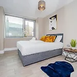 Hazelnut Seafront One Bedroom Bn1Gre25
